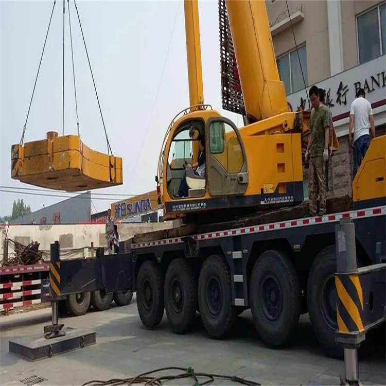 济南市中当地吊车出租|机器吊装|75吨|工厂搬迁服务